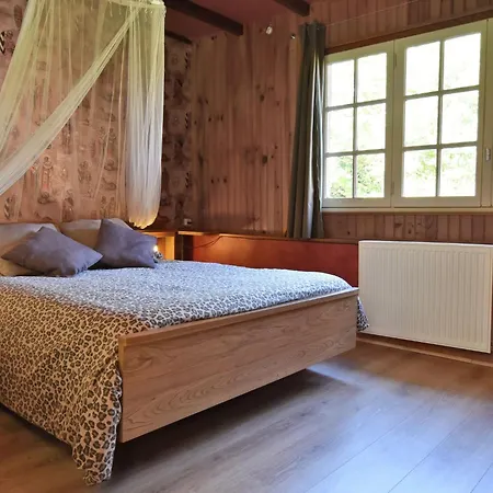 Cottage Near The Mill Pond With A Beautiful Garden *